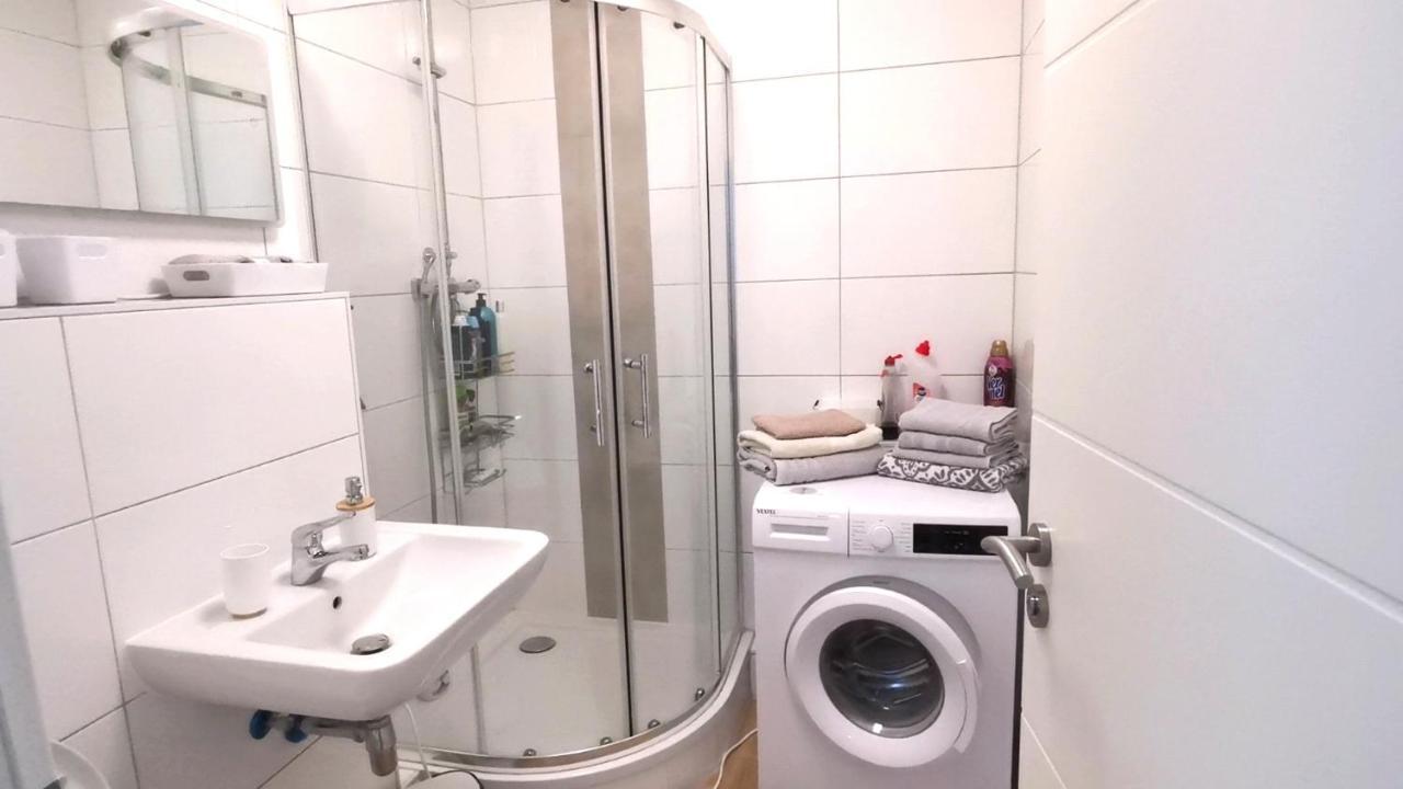 3-Zimmer, Bis 6 Personen Mit Parkplatz Lejlighed Mülheim an der Ruhr Eksteriør billede